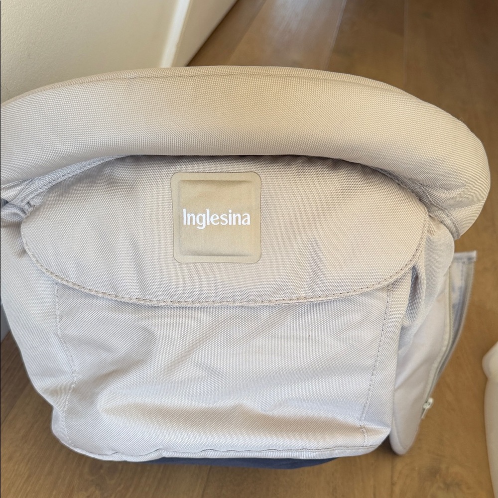 Inglesina Fast table chair with tray